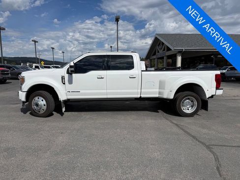 Used 2022 Ford F450 Limited w/ FX4 Off-Road Package AWD/4WD image 3