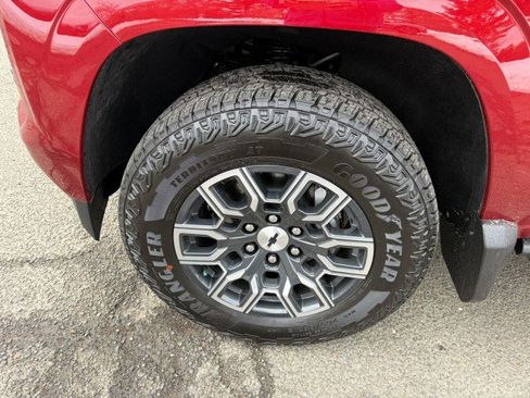 Used 2026 Chevrolet Colorado Z71 w/ Technology Package image 4