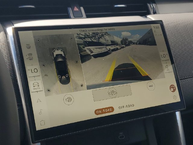 Certified 2025 Land Rover Discovery Sport Dynamic SE AWD/4WD image 33