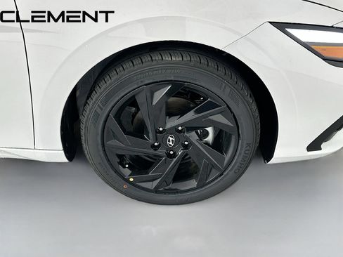 Certified 2026 Hyundai Elantra Sport FWD image 35