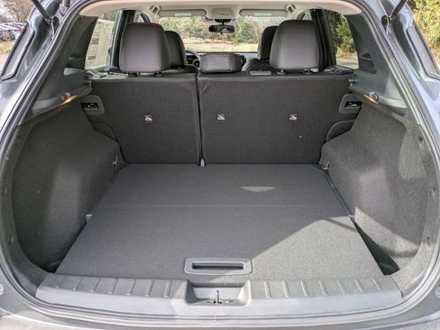 New 2026 Nissan Kicks SR FWD image 13