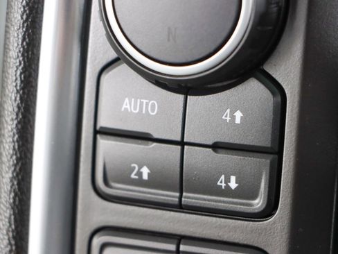 Used 2020 Chevrolet Silverado 1500 RST image 22