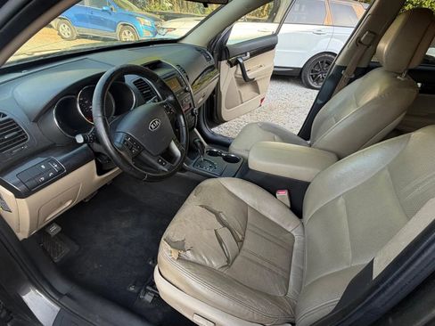 Used 2013 Kia Sorento EX FWD image 10