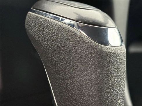 Used 2019 Chevrolet Equinox LT image 9