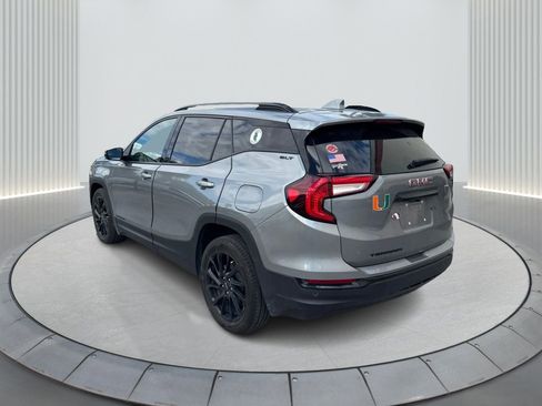 Used 2023 GMC Terrain SLT w/ Tech Package image 8