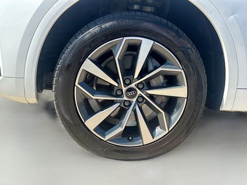 Used 2021 Audi Q5 2.0T Premium w/ Convenience Package image 31