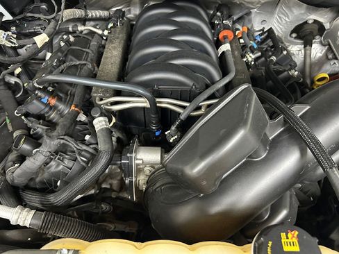 Used 2021 Ford F150 Lariat w/ Tow Technology Package AWD/4WD image 10