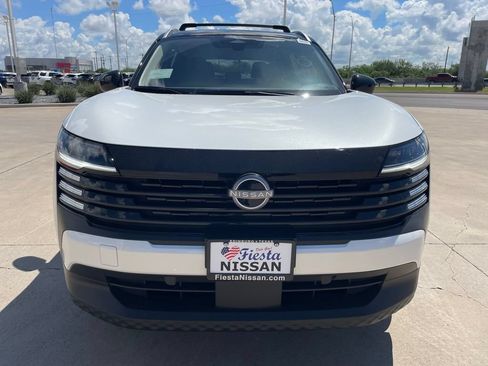 New 2026 Nissan Kicks SV w/ SV Premium Package FWD image 8