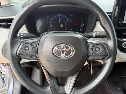 Used 2026 Toyota Corolla Cross L FWD image 15