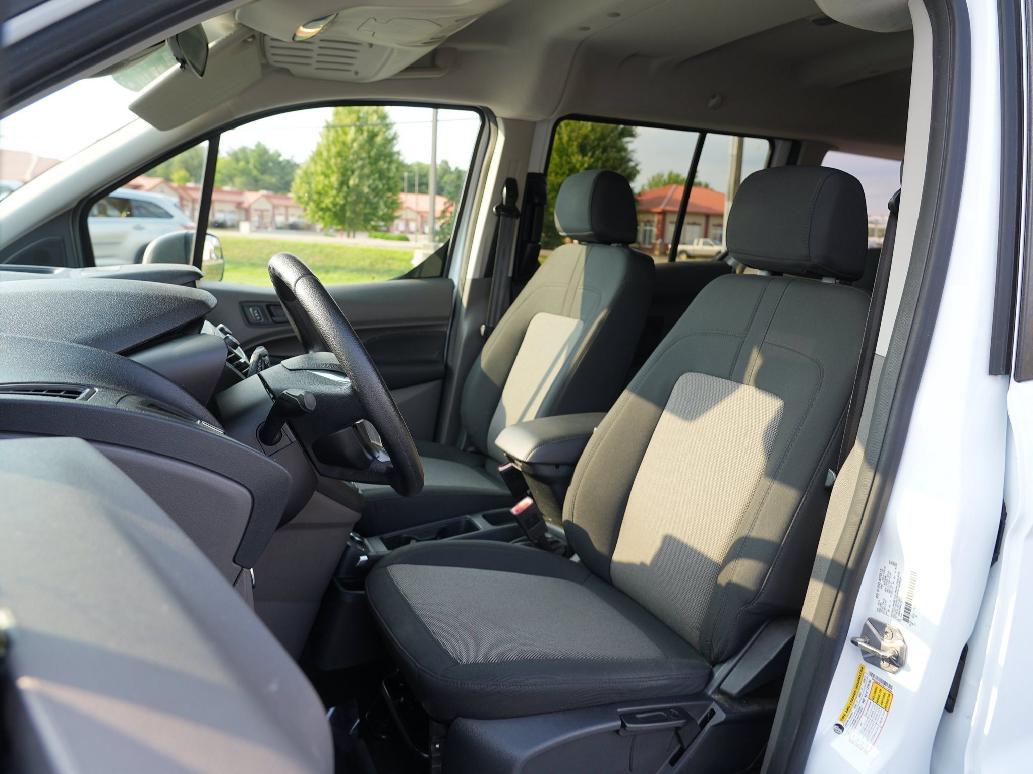 Used 2019 Ford Transit Connect XL FWD image 13
