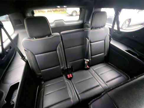 Used 2021 GMC Yukon XL SLT image 26