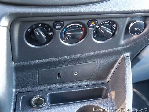 Used 2016 Ford Transit 350 XL RWD image 16