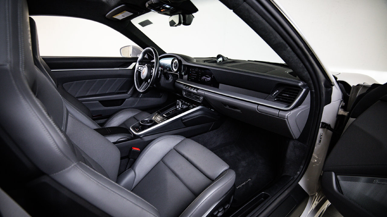 Certified 2025 Porsche 911 Turbo S AWD/4WD image 28
