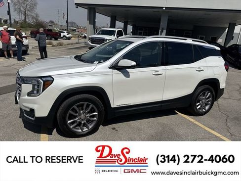 Used 2023 GMC Terrain SLT w/ Tech Package image 1