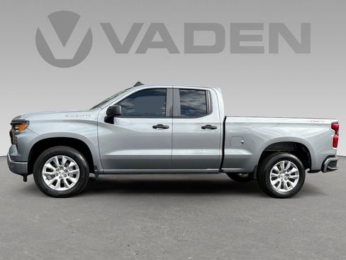 Used 2023 Chevrolet Silverado 1500 Custom image 7