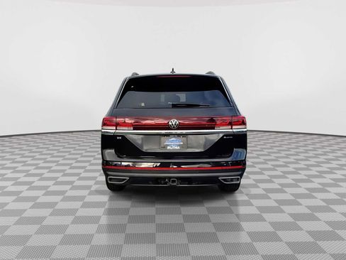 Used 2024 Volkswagen Atlas SE image 7