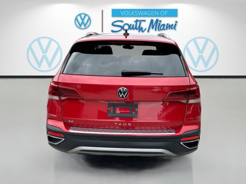 Used 2023 Volkswagen Taos SE image 6