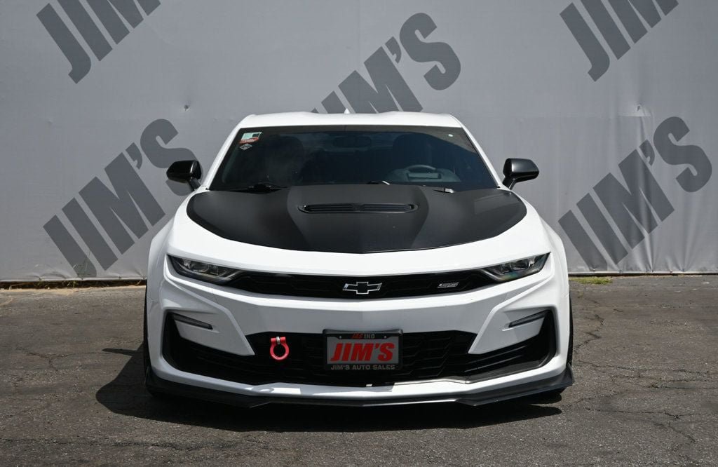 Used 2020 Chevrolet Camaro SS RWD image 2