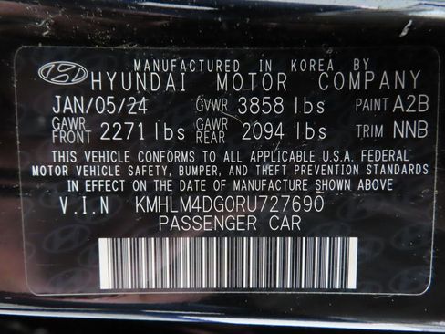 Used 2024 Hyundai Elantra SEL FWD image 59