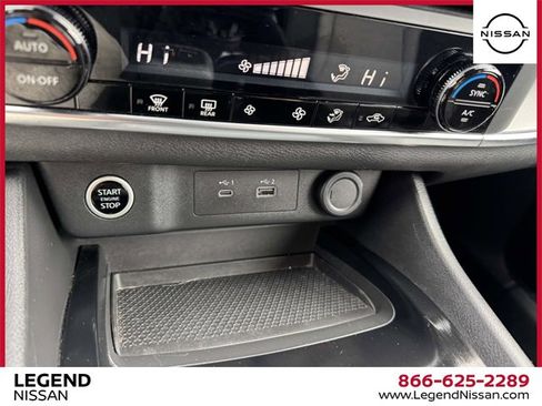 Used 2023 Nissan Rogue SV image 27