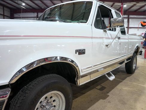 Used 1993 Ford F150 XLT image 36