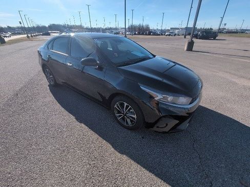 Used 2024 Kia Forte LXS image 1