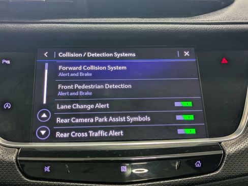 Used 2020 Cadillac XT5 Premium Luxury FWD image 32