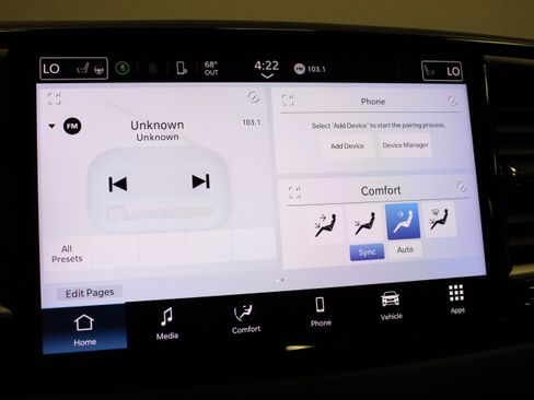 Used 2024 Chrysler Pacifica Touring-L FWD image 25