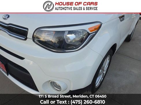 Used 2018 Kia Soul + FWD image 9