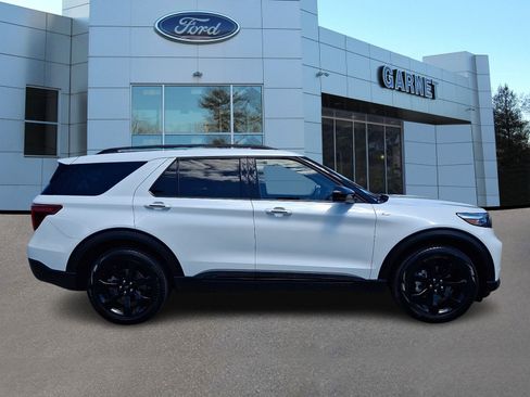 Certified 2024 Ford Explorer ST-Line w/ Class IV Trailer Tow Package AWD/4WD image 10