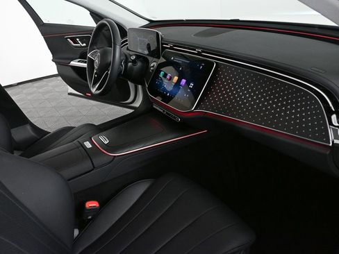 Used 2025 Mercedes-Benz E 350 Sedan image 22