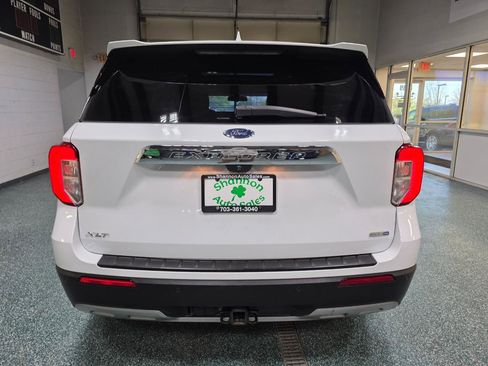Used 2020 Ford Explorer XLT w/ Equipment Group 202A image 8