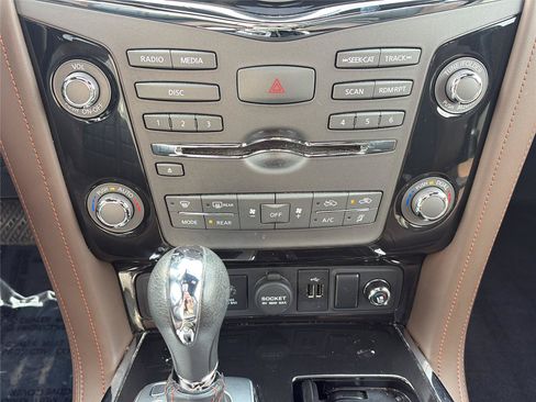 Used 2018 Nissan Armada Platinum w/ Cargo Package AWD/4WD image 17