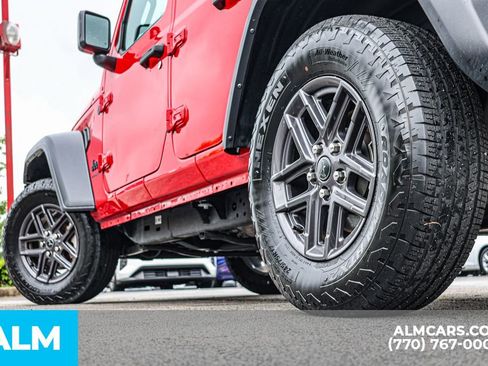 Used 2025 Jeep Wrangler Unlimited Sport AWD/4WD image 16