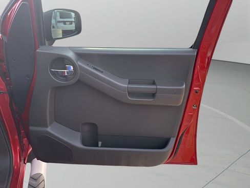 Used 2012 Nissan Xterra PRO-4X w/ Pro-4x Leather Pkg image 12