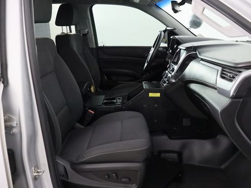 Used 2019 Chevrolet Tahoe 2WD w/ Enhanced Driver Alert Package image 11