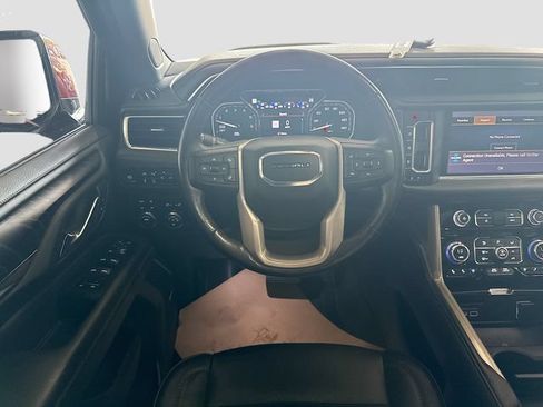 Used 2021 GMC Yukon XL Denali w/ Denali Premium Package AWD/4WD image 23