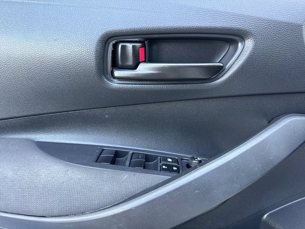 Used 2024 Toyota Corolla LE FWD image 10