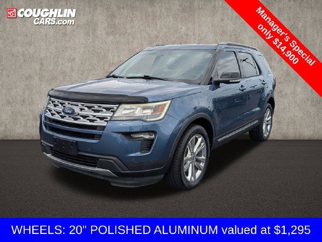 Used 2018 Ford Explorer XLT w/ Equipment Group 202A AWD/4WD image 4