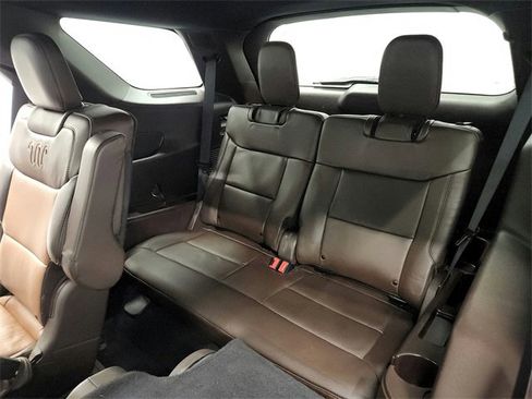 Used 2021 Ford Explorer King Ranch w/ Premium Technology Package image 32