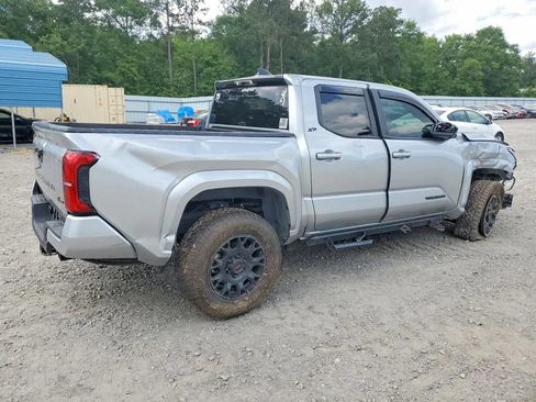 Used 2024 Toyota Tacoma SR5 AWD/4WD image 3