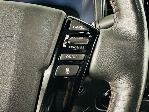 Used 2023 Nissan Frontier PRO-4X w/ Pro Convenience Package image 15