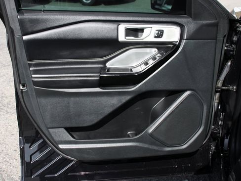 Used 2021 Ford Explorer ST w/ Equipment Group 401A image 16