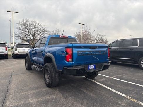 Used 2023 Chevrolet Colorado ZR2 w/ ZR2 Convenience Package III AWD/4WD image 8