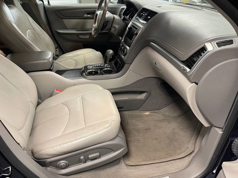 Used 2017 GMC Acadia Limited SLT image 11