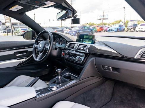 Used 2020 BMW M4 Coupe w/ Competition Package RWD image 18