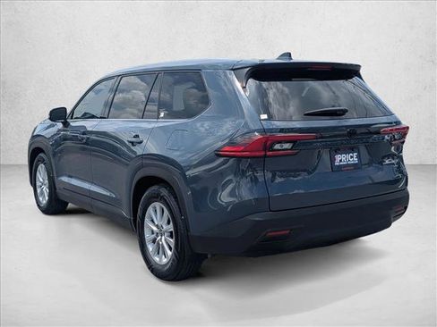 Used 2025 Toyota Grand Highlander FWD image 8