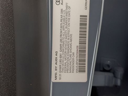 Used 2022 Audi e-tron GT Prestige w/ Prestige Package image 27