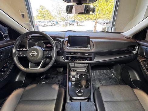 Used 2023 Nissan Rogue SV w/ SV Premium B Package AWD/4WD image 16