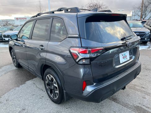 Certified 2025 Subaru Forester Premium image 5